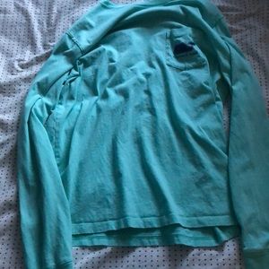 Vineyard vines t shirt